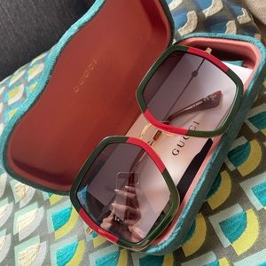 Gucci sunglasses (authentic)